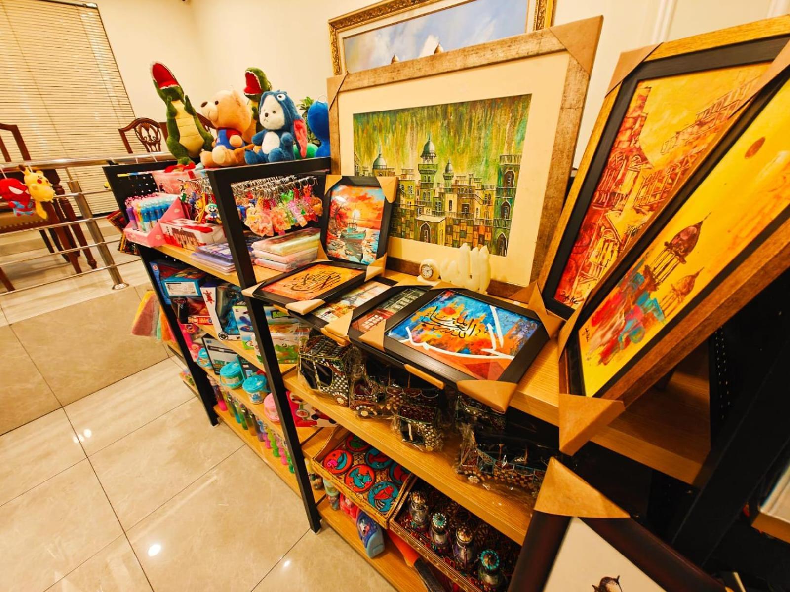 Hayyat Luxury Hotel Suites Lahore Exterior foto